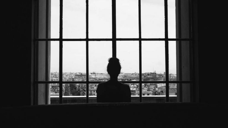 Nisi bio tu kad sam te najviše trebala – Ne traži me sad kad si mi nebitan