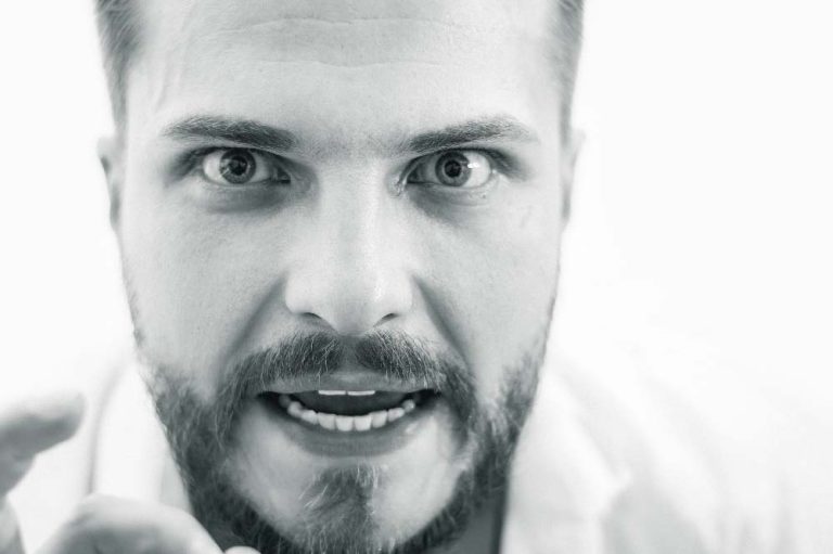 “ZLO KOJE ČINIŠ OSTAJE S TOBOM, A DOBRO TI SE VRAĆA”: Moćan efekat bumeranga pogodiće svakog, baš kada se ne nada!