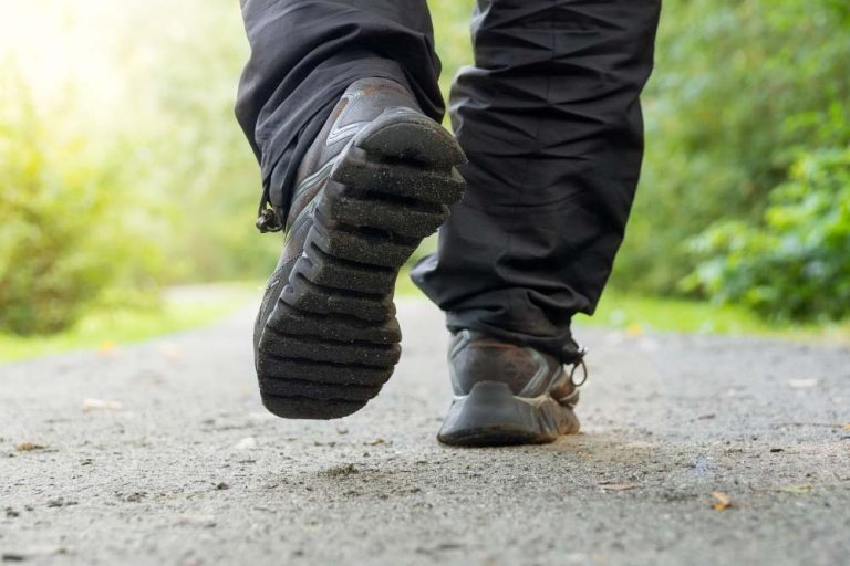 10 BOLESTI KOJE SPREČAVA HODANJE: Koliko imaš godina, toliko minuta šetaj svaki dan! Evo šta će se desiti!