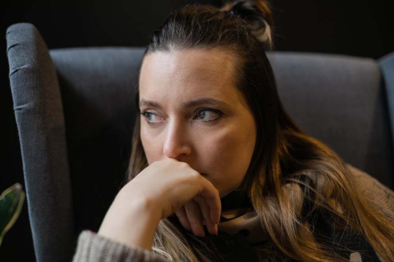 Ženo, dok paziš na tuđe osjećaje, pitaš se da li neko pazi na tvoje? – Savjeti za bolji život